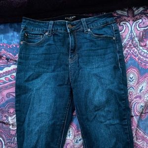 A pair of blue jeans